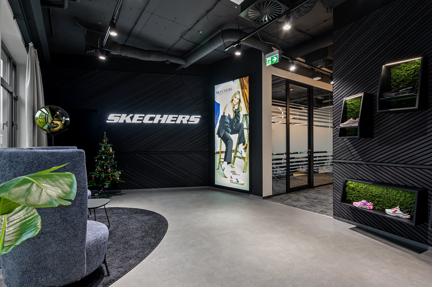 Skechers